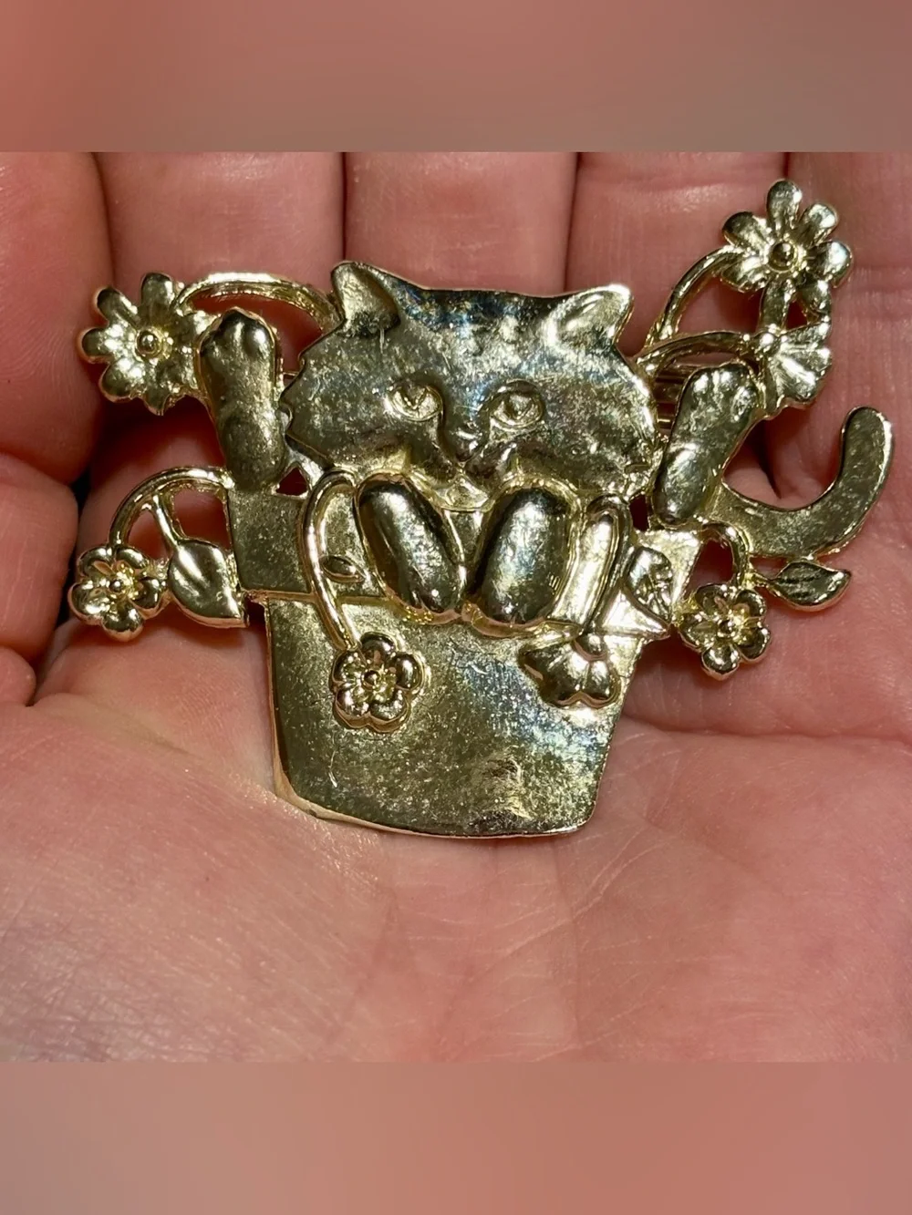 Vintage 90s Cat in Flower Pot Brooch Pin Whimsical Garden Gold Tone Costume